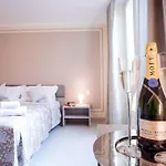 Sanny-grande B Sleeps 8 With Pool By Italian * Ossuccio