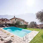 Apartman Sanny-grande B Sleeps 8 With Pool By Italian