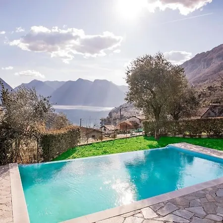 Apartment Sanny-grande B Sleeps 8 With Pool By Italian Ossuccio