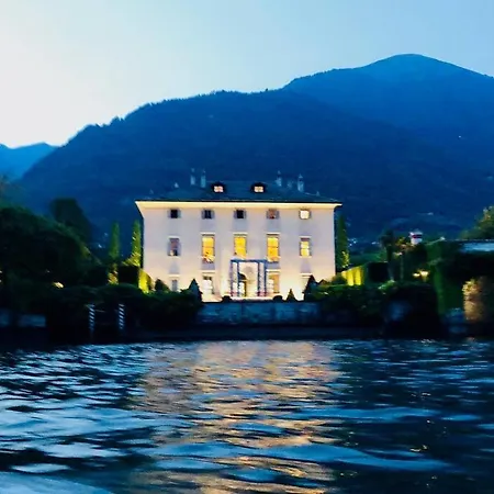Sanny-grande B Sleeps 8 With Pool By Italian アパート