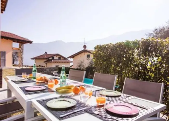 Sanny-grande B Sleeps 8 With Pool By Italian * 오수키오