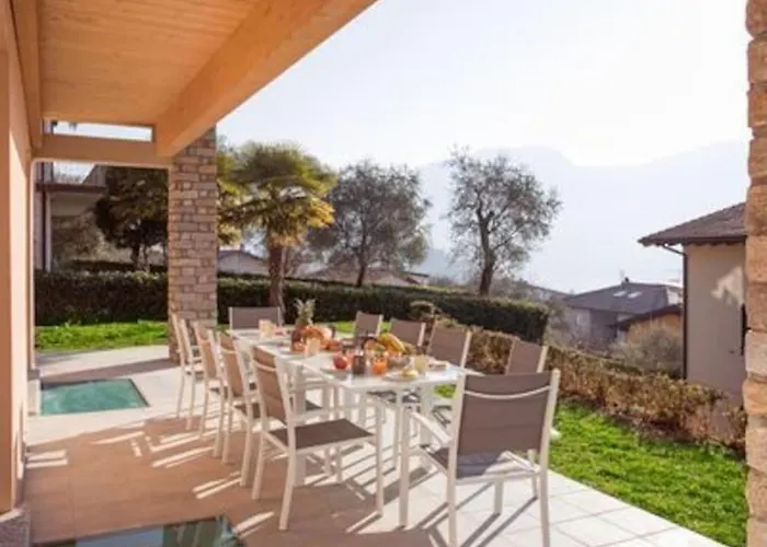 Sanny-grande B Sleeps 8 With Pool By Italian 아파트 *