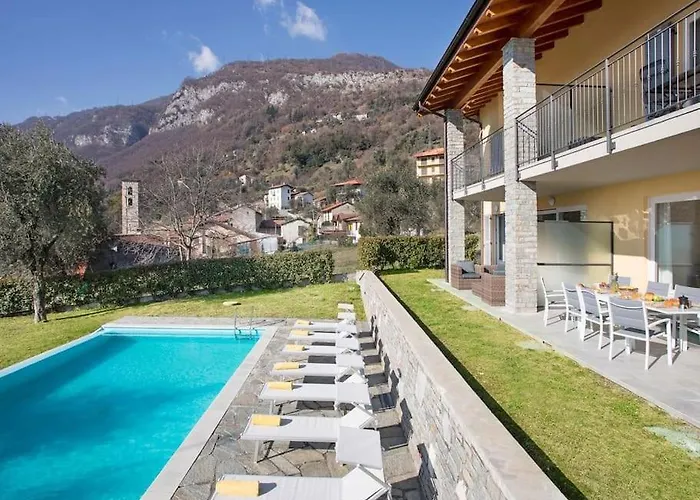 아파트 Sanny-grande B Sleeps 8 With Pool By Italian 오수키오